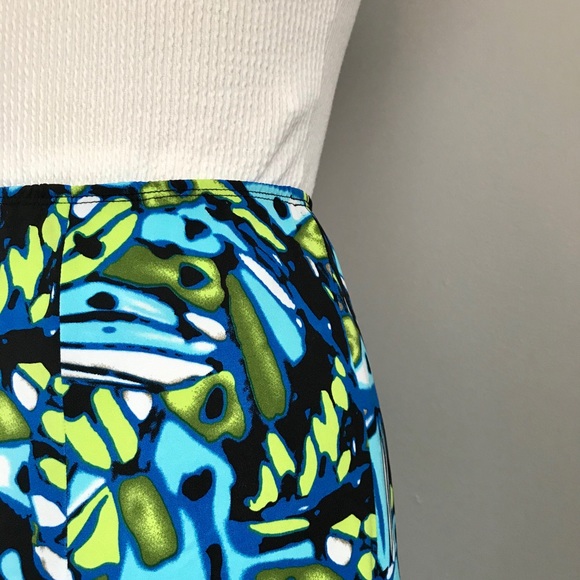 Skirt - Picture 2 of 2